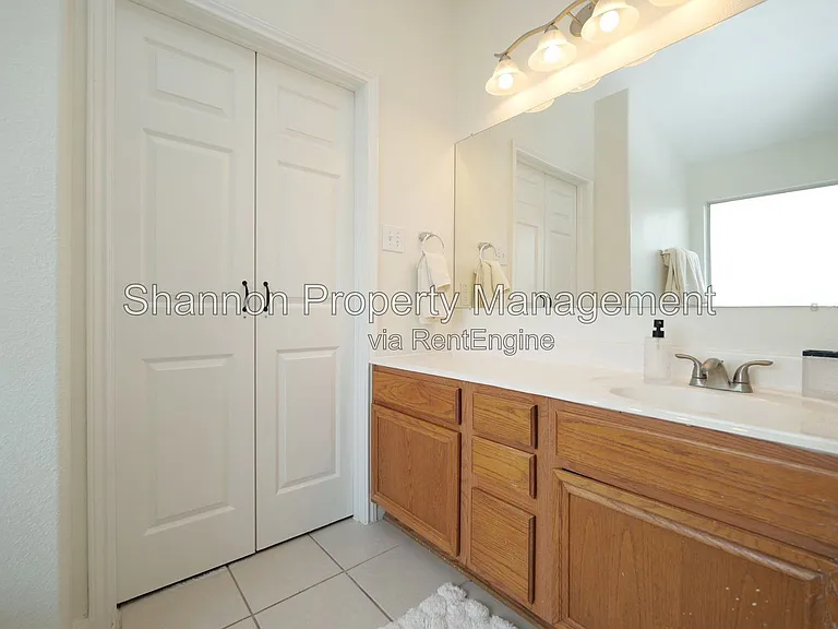 1203 Lavender Shade Ct — Photo 41