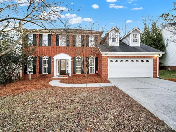 17432 Baldwin Hall Dr, Charlotte, NC 28277