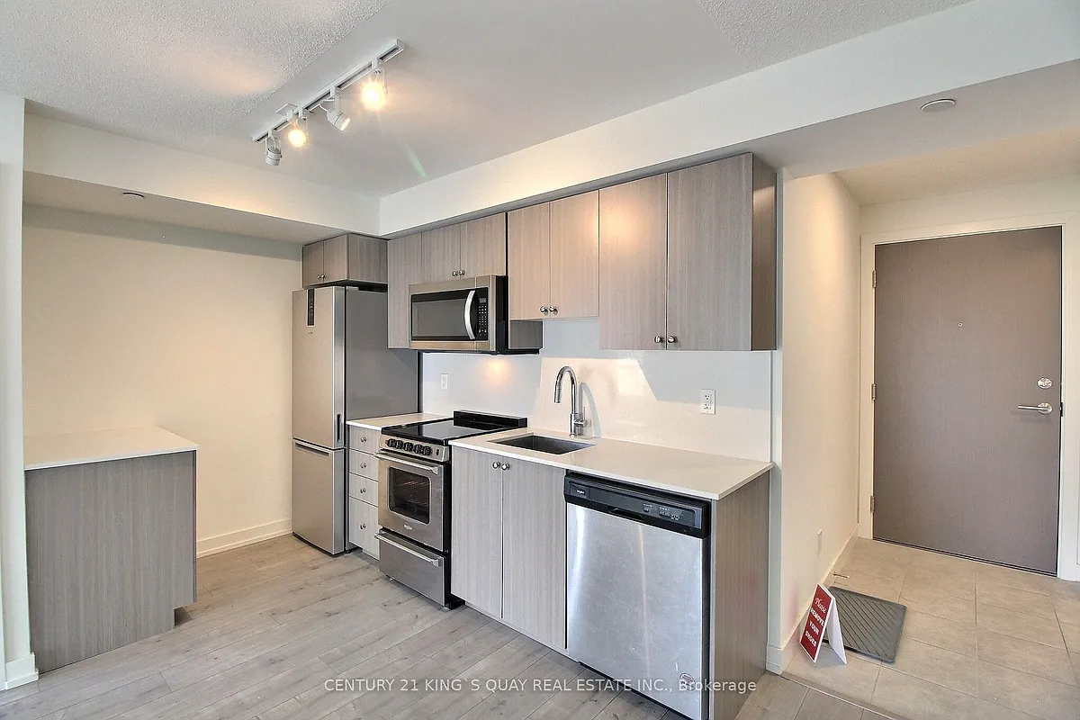 Building Photo - 10 Wilby Cres #907