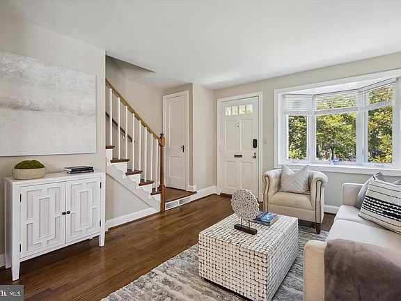 5th image of 557 E Nelson Ave
