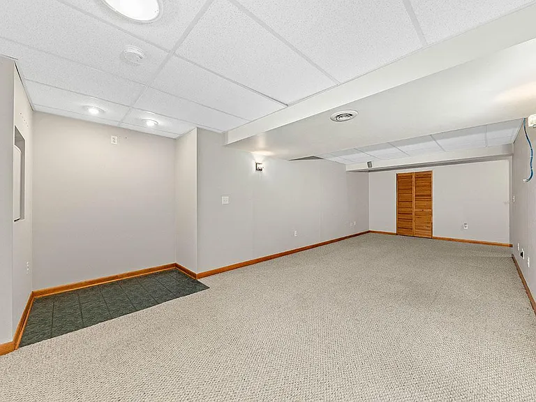 21747 Ives Ct — Photo 13