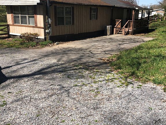 3rd image of 204 Calderwood Hwy
