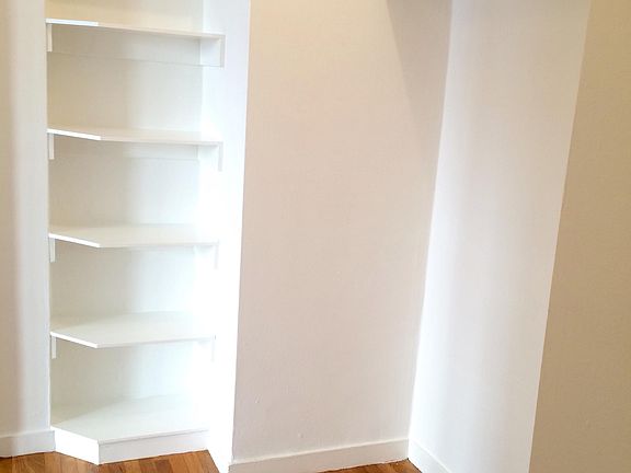 4th image of 1835 Clay St APT 302