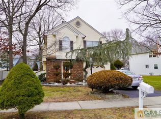15 Avery Dr, Old Bridge, NJ 08857