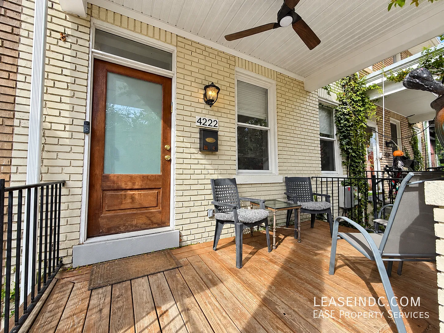 4 bed, 3.5 bath, 2120 sqft, $4,400 — Photo 2