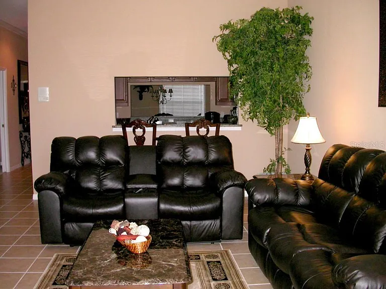 10313 Hebblewhite Ct — Photo 5