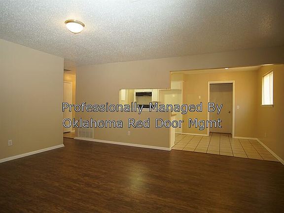 3rd image of 4109 Corbett Dr