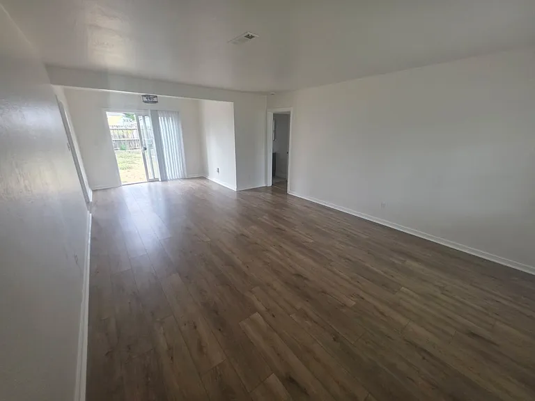 3025 Burnette St — Photo 11