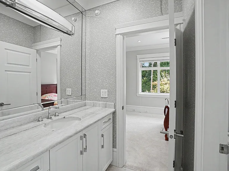 4433 Wallace St — Photo 25
