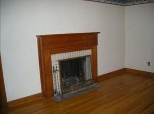 118 Memorial Dr, Greer, SC 29650