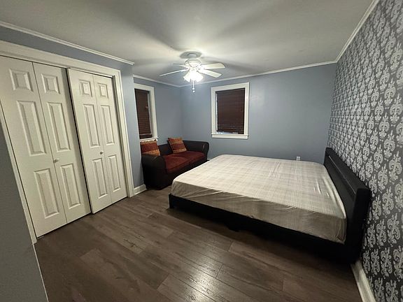 5th image of 23 Grace Ave #1