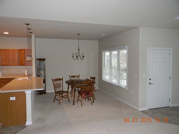 4th image of 722D Grove Way