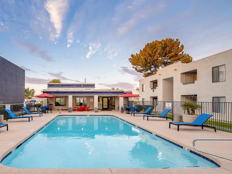 SunPointe Apartments — Photo 40