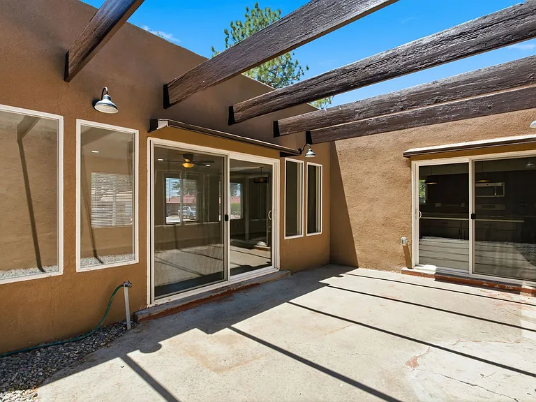 9817 Mary Ellen Pl NE — Photo 36