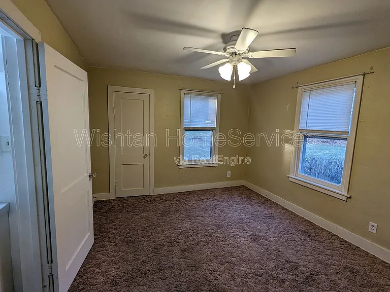 410 N Monroe St #N — Photo 5