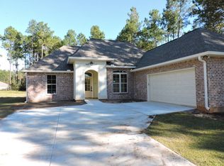 56 China Berry Cir, Carriere, MS 39426