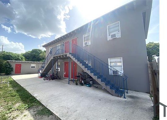 4th image of 512 19th St APT 6