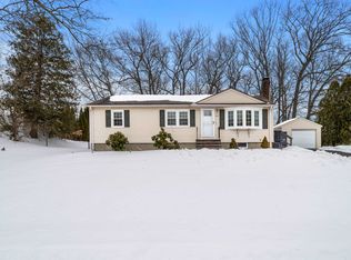 25 Carol Avenue, Salem, NH 03079