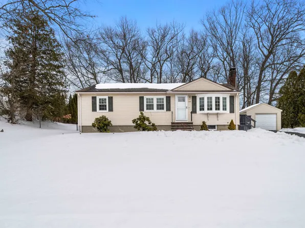 25 Carol Avenue, Salem, NH 03079