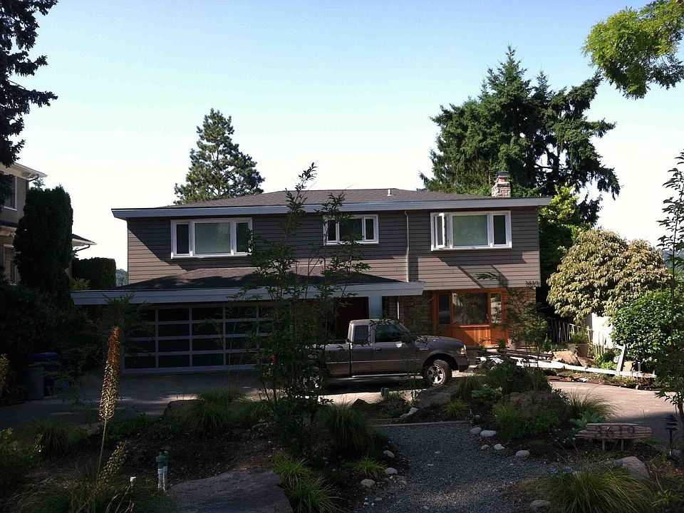 2nd image of 3619 42nd Ave NE