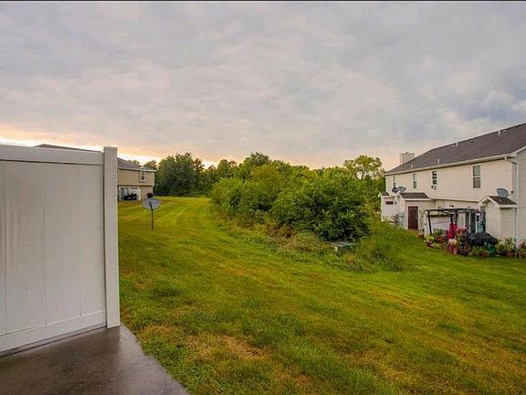5th image of 1621 Highland Dr