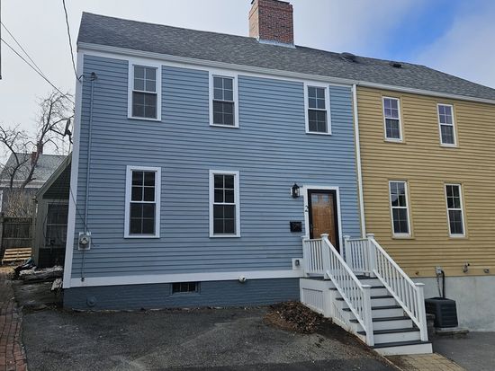 2 Boardman St, Newburyport, MA 01950