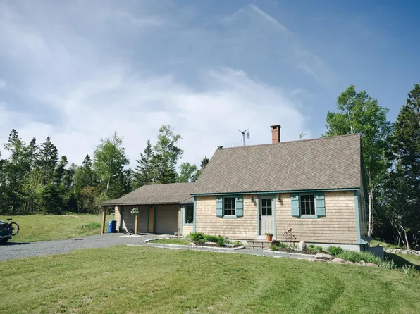128 Crowley Island Road, Gouldsboro, ME 04607