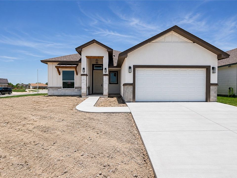 1st image of 12822 Madalynn Dr