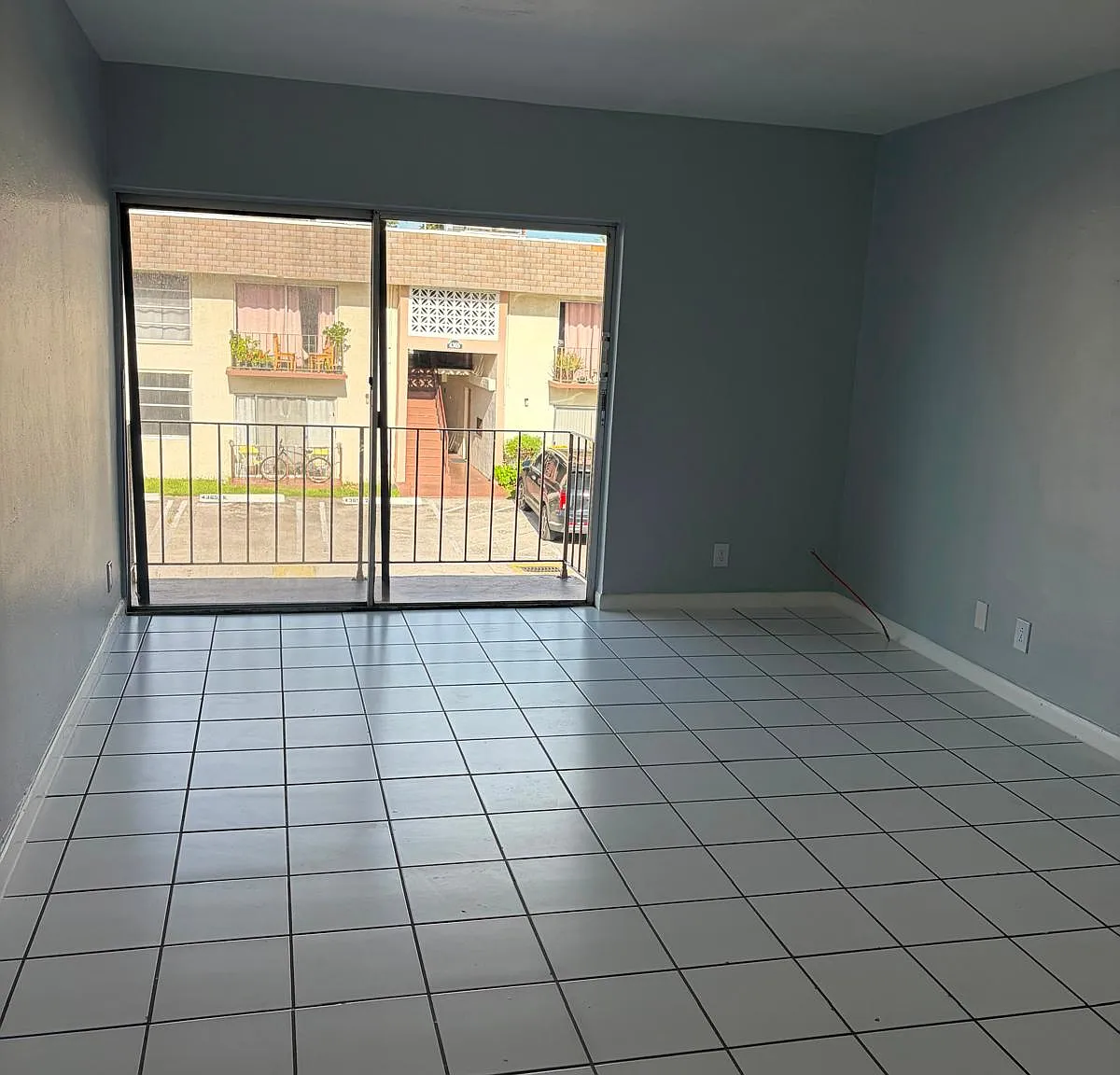 2 bed, 800 sqft, $1,950 — Photo 3