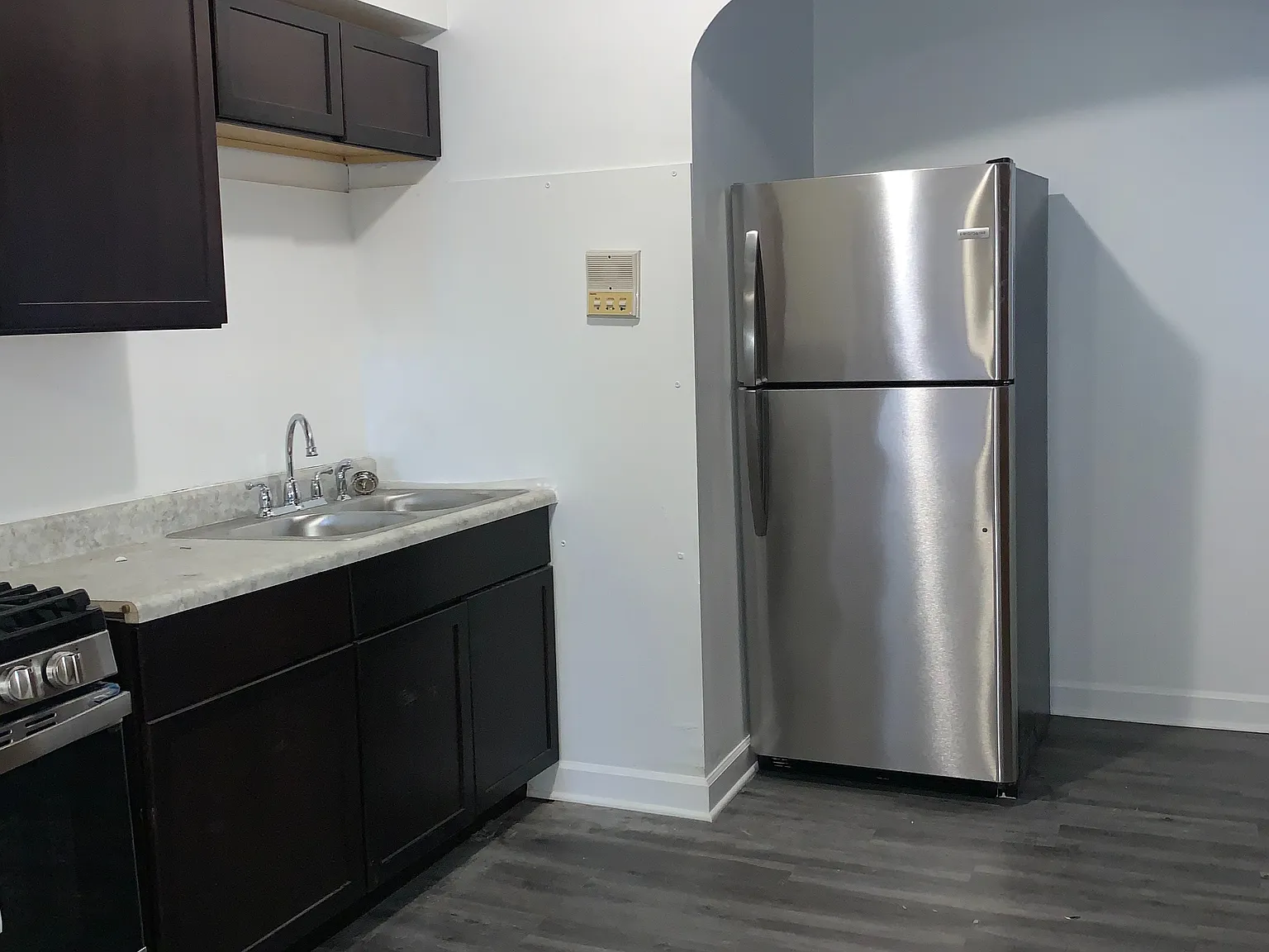 2 bed, $1,600 — Photo 2