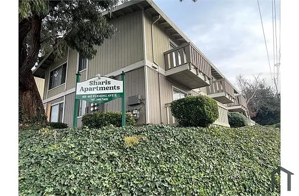 407 Fleming Ave E photo 1