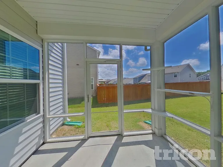 1302 Harkey Creek Dr — Photo 19