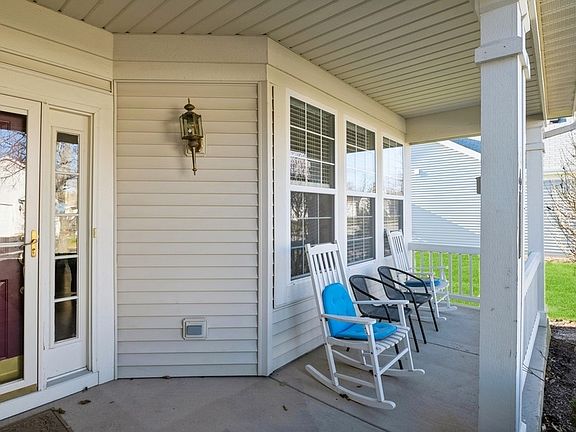 2nd image of 13119 W Birmingham Ct