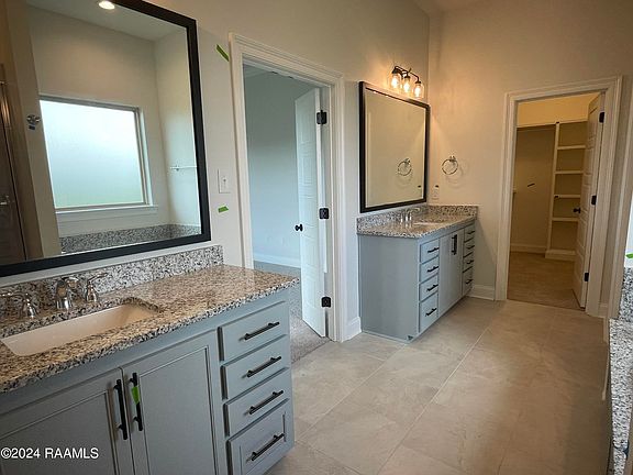 5th image of 108 Sweet Cane Dr