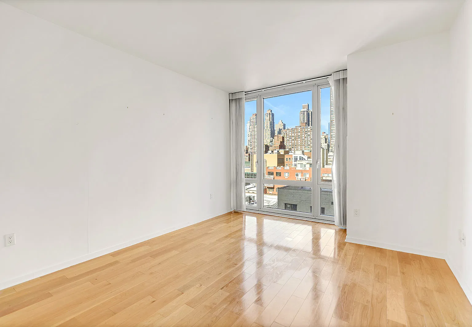 310 West 52nd Street — Photo 4