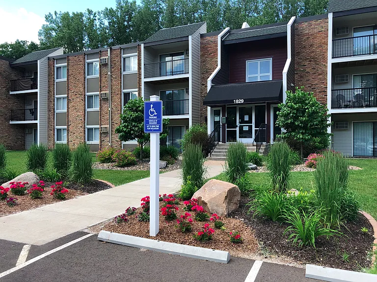 Granite Trails Apartments — Photo 35
