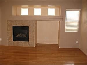 2nd image of 725 W Azure Ave