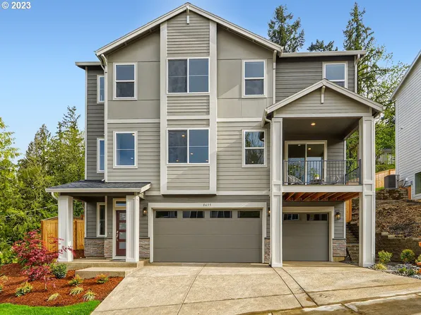 8635 SW Summit Ct, Portland, OR 97225
