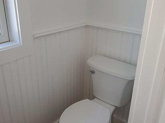 4th image of 283 Columbus Ave