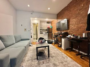 453 W 46th St APT 3C, New York, NY 10036