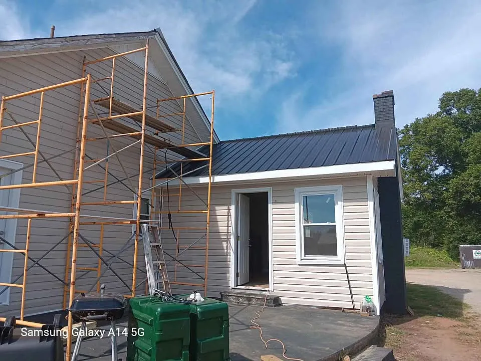 1940 Gaffney Rd — Photo 3
