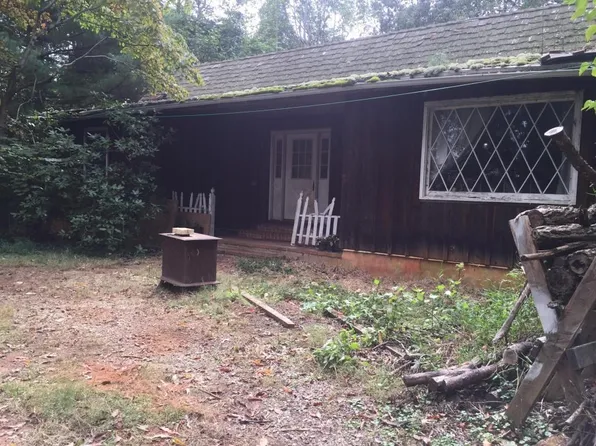 930 Lenoir Ln, Hardy, VA 24101