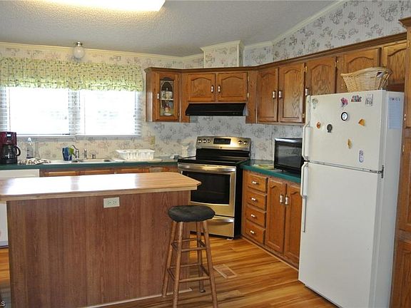 4th image of 1005 Millcreek Ct