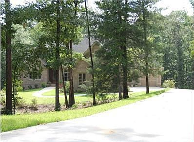 2nd image of 977 Pigeon Creek Dr