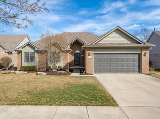 42496 Shulock Dr, Clinton Township, MI 48038