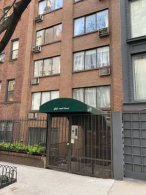 Rented by Bond New York | media 7