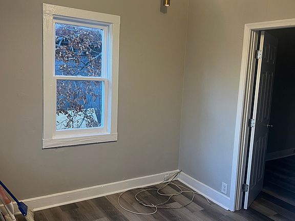 2nd image of 2115 Mercer Ave NW
