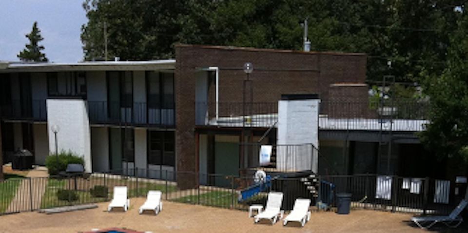 Building Photo 3