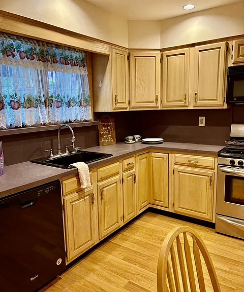 620 Rosario Ct #1 — Photo 3