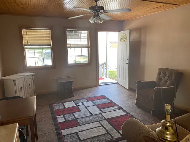 1 bed, 500 sqft, $800 — Photo 2